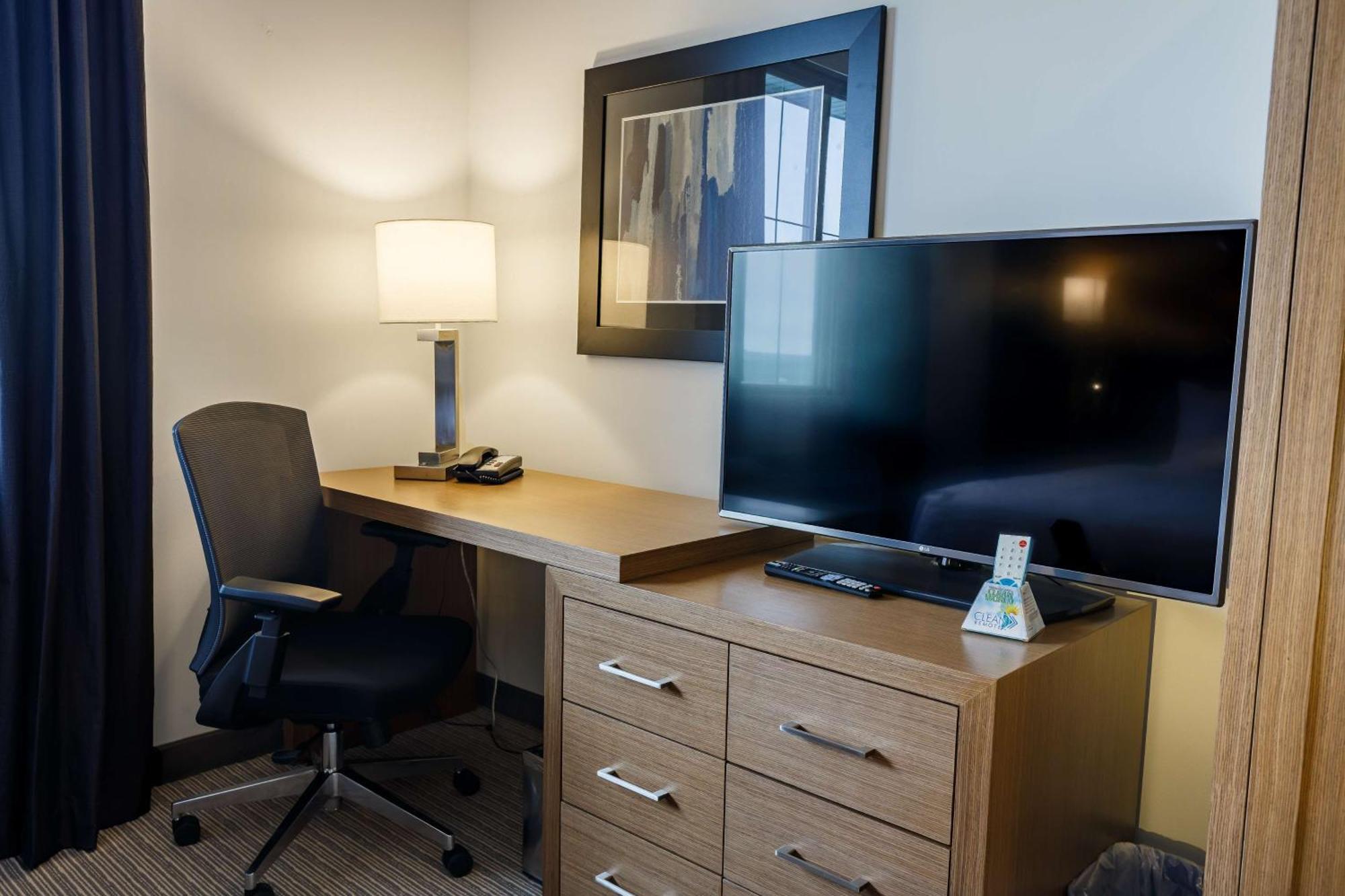 Executive Residency By Best Western Calgary City View North Exterior photo