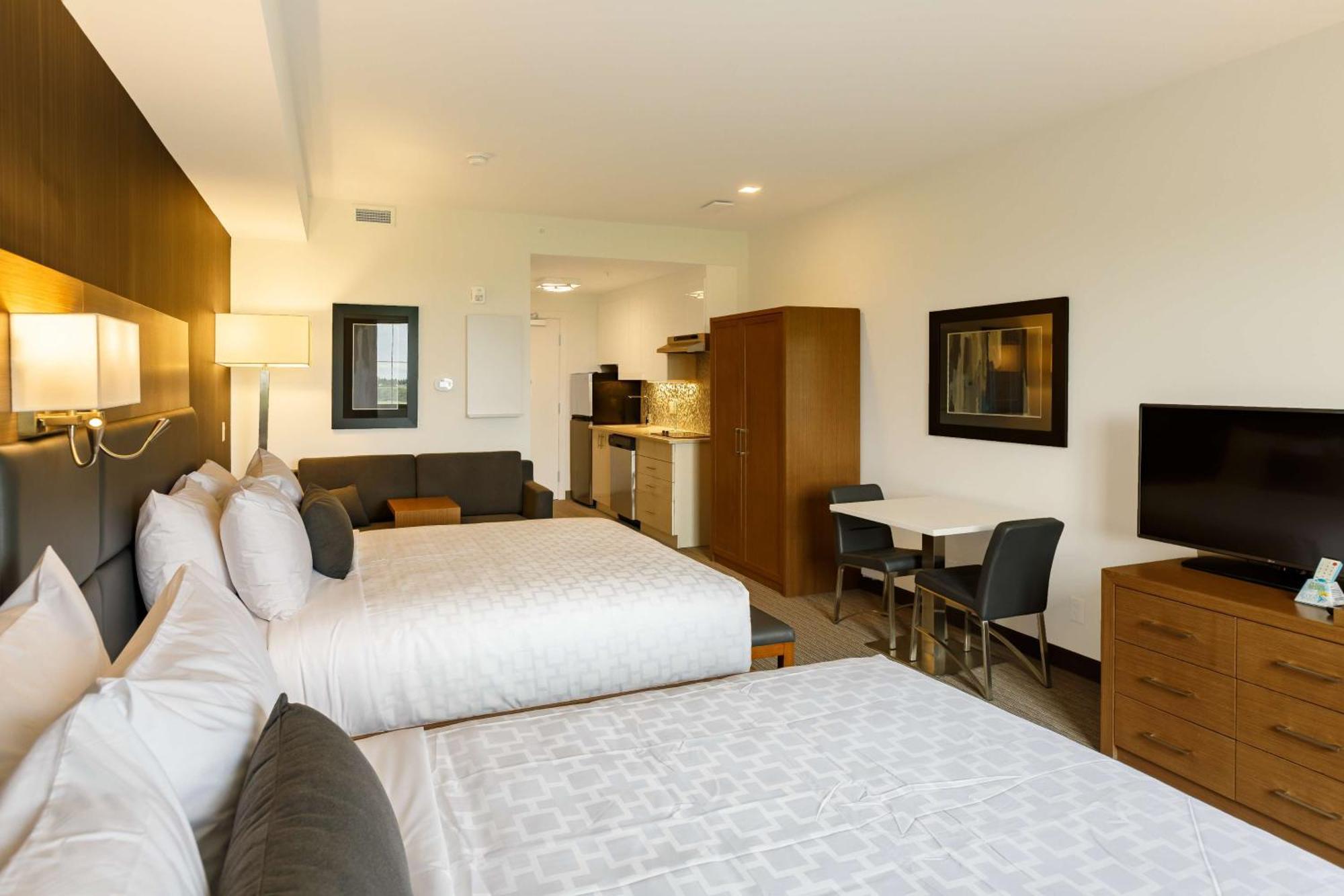 Executive Residency By Best Western Calgary City View North Exterior photo
